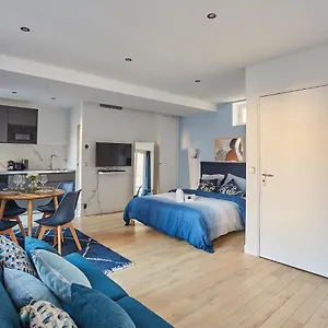 https://residence-porte-maillot-arc-de-triomphe.fr-paris.fr