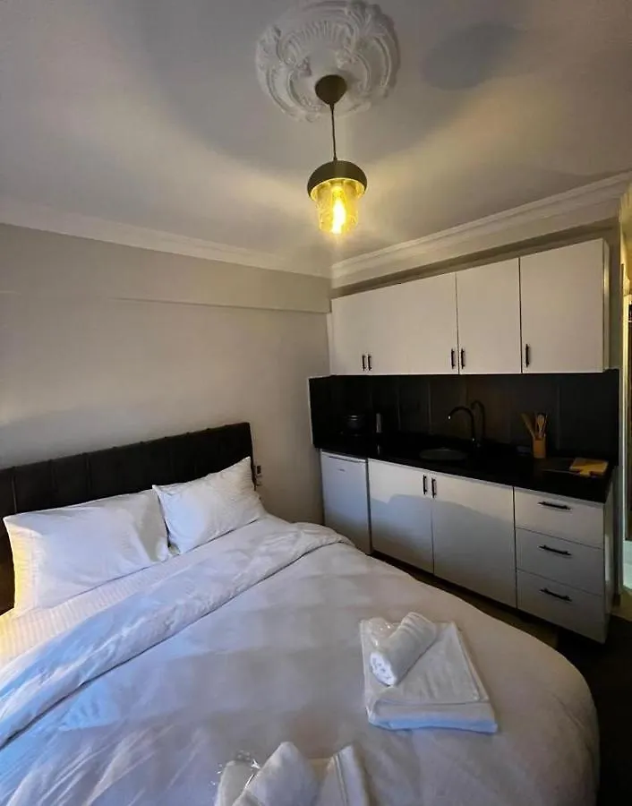 Mr Miller Suite Istanbul Apartment